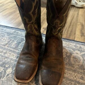 Ariat Cowboy boots